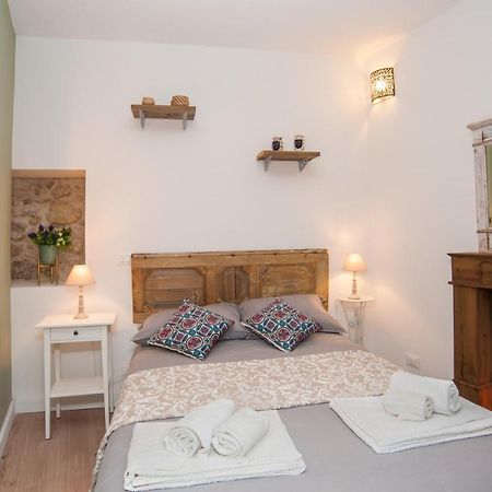 Homes4Holidays - Artistic Nest Syracuse Екстер'єр фото